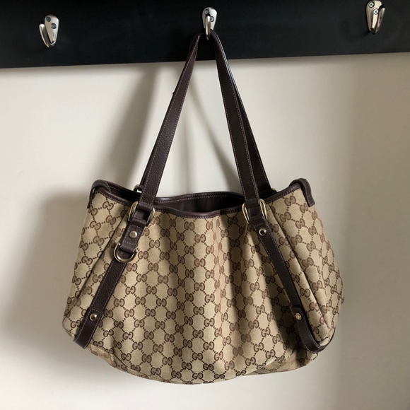 Gucci Abbey Hobo Monogram Bag - Picture 3 of 8